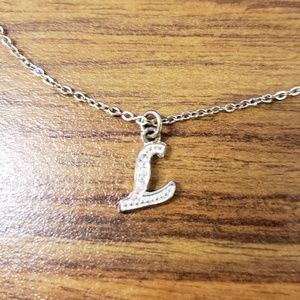 💲💲Silver "L"  Necklace💲💲